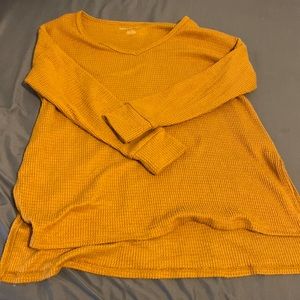 Long V neck American Eagle sweater